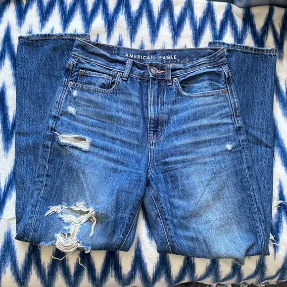 AE Ripped 90s Boyfriend Style Jeans Medium Wash - Picture 7 of 11